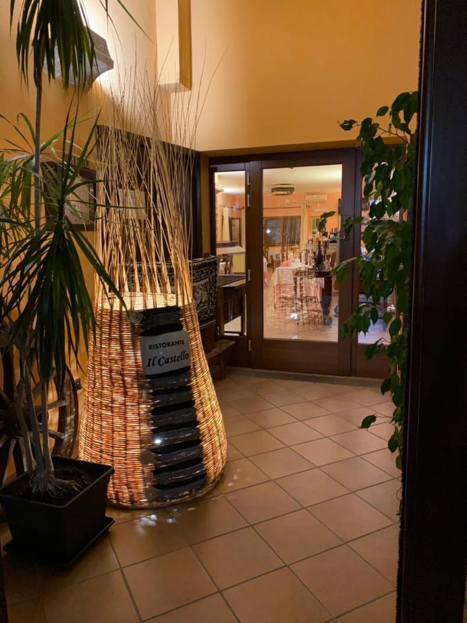 Il Castello Hotel วิลลาปุตซู ภายนอก รูปภาพ