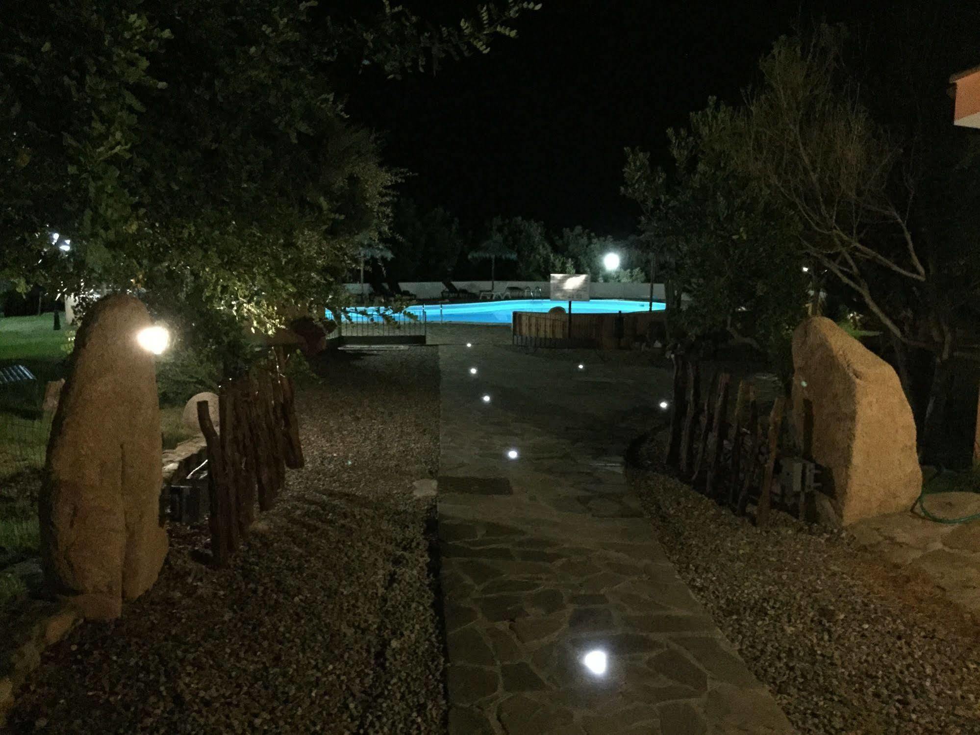 Il Castello Hotel วิลลาปุตซู ภายนอก รูปภาพ